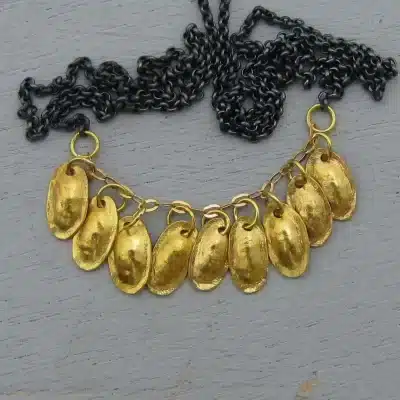 22k Gold leaves necklace