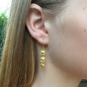 Dangle Geometric 22k gold earrings