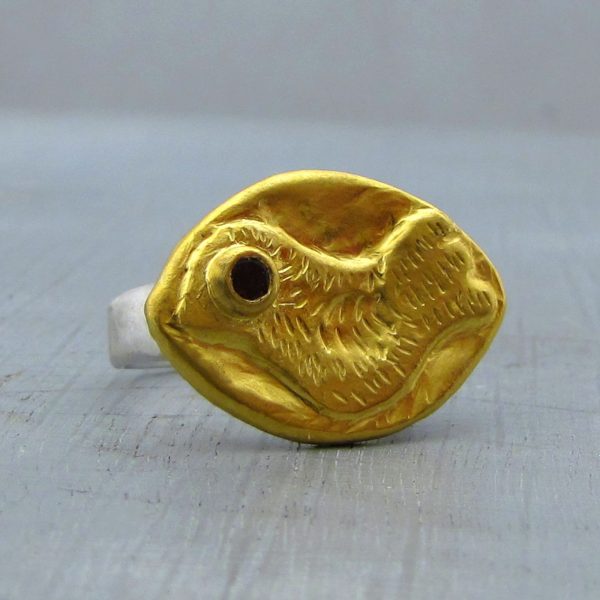 24k Gold Ring Bird with a red Garnet eye