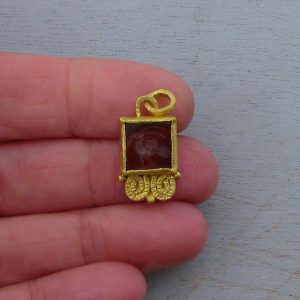 Spirals Agate Intaglio 24k gold pendant
