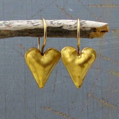 22 karat gold heart earrings