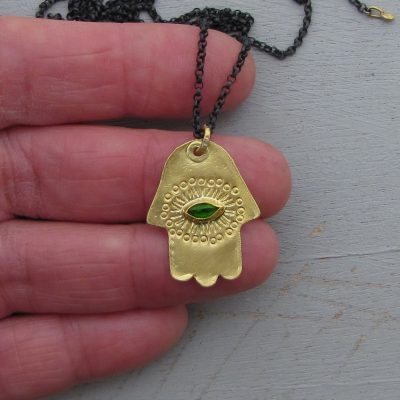 Chrome Diopside 22k gold Hamsa pendant necklace