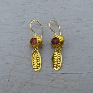 Dangle Strawberry Quartz 24k gold earrings