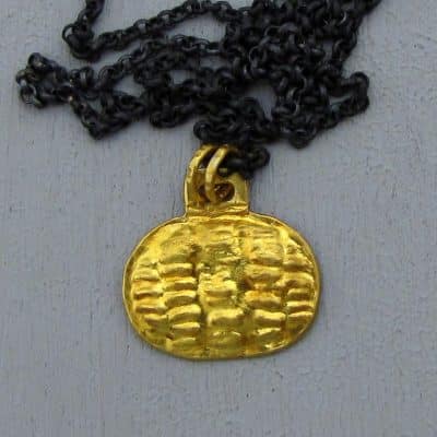 24k gold elliptic pendant necklace