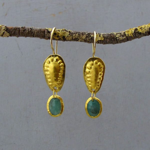 24 karat gold & Emerald dangle earrings