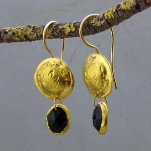 24 karat gold & Onyx dangle earrings