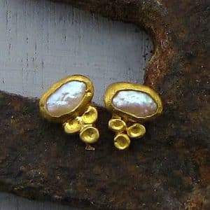 Solid 24k gold Pearl studs earrings