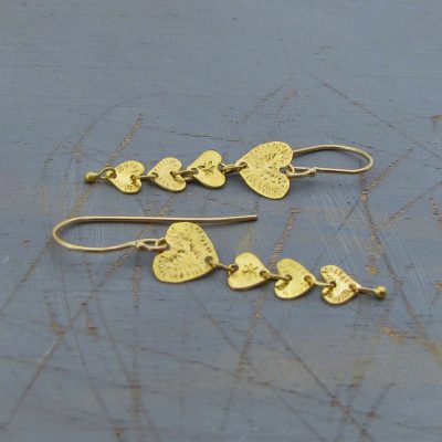 22k gold hearts dangle earrings