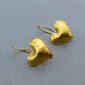 Handmade 22 karat gold heart earrings