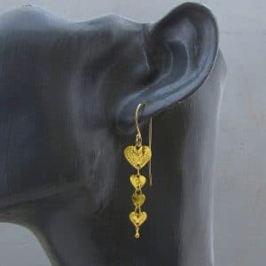 22k gold hearts dangle earrings