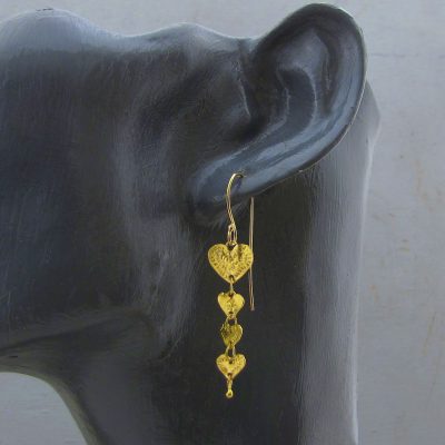 22k gold hearts dangle earrings