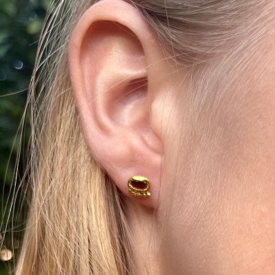 Solid 24k gold Garnet studs earrings