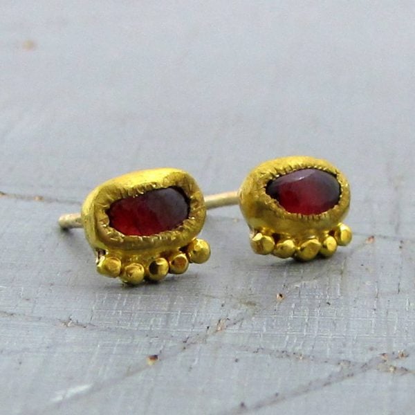 Solid 24k gold Garnet studs earrings