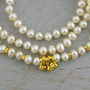 Pearls & solid 24k gold dots beaded necklace