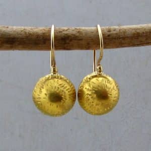 Dangle dome 22 karat gold earrings