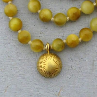Yellow Cat's Eye 22k gold necklace