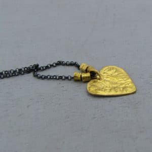24 karat gold heart pendant necklace