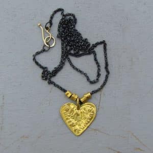 24 karat gold heart pendant necklace